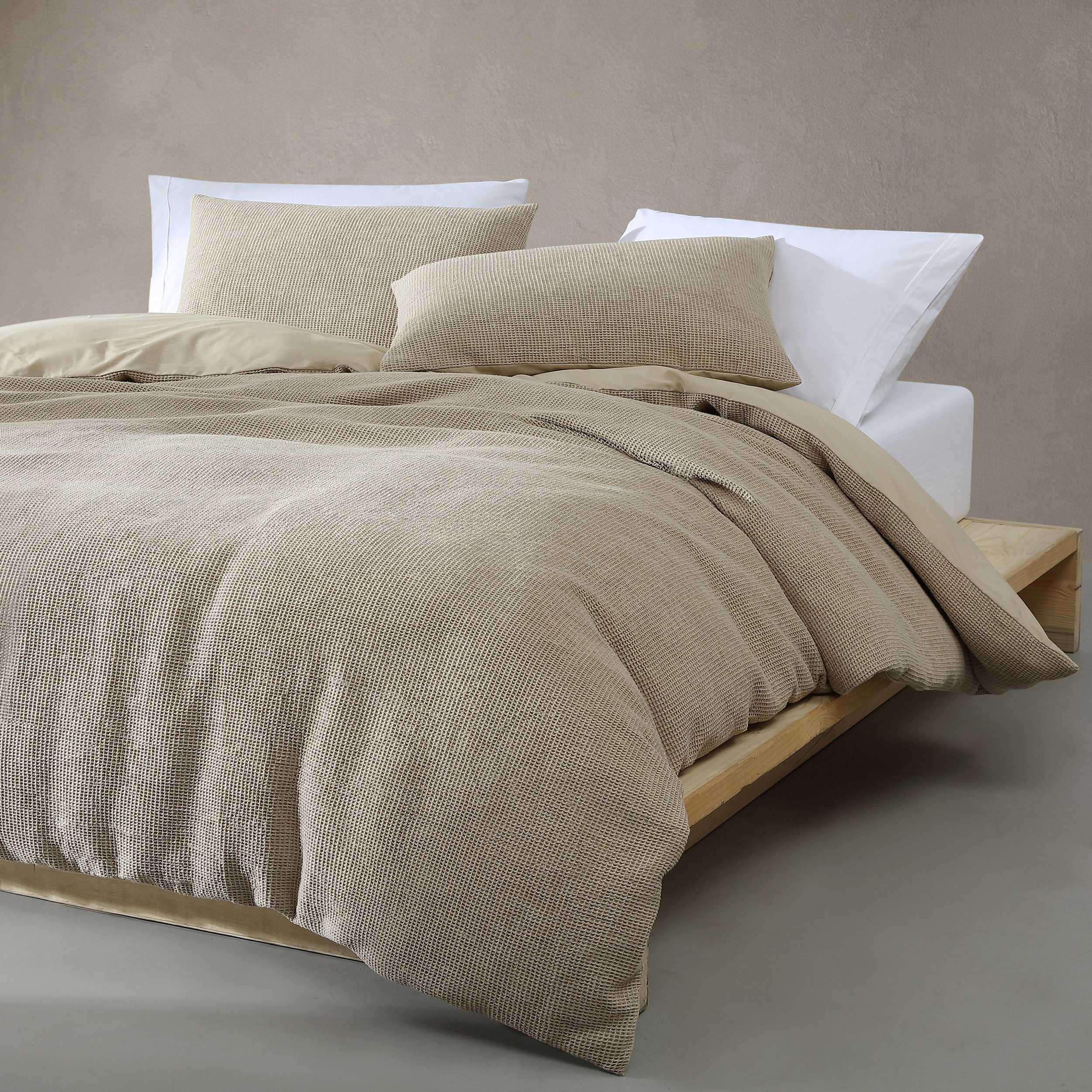 Calvin Klein queen duvet good only